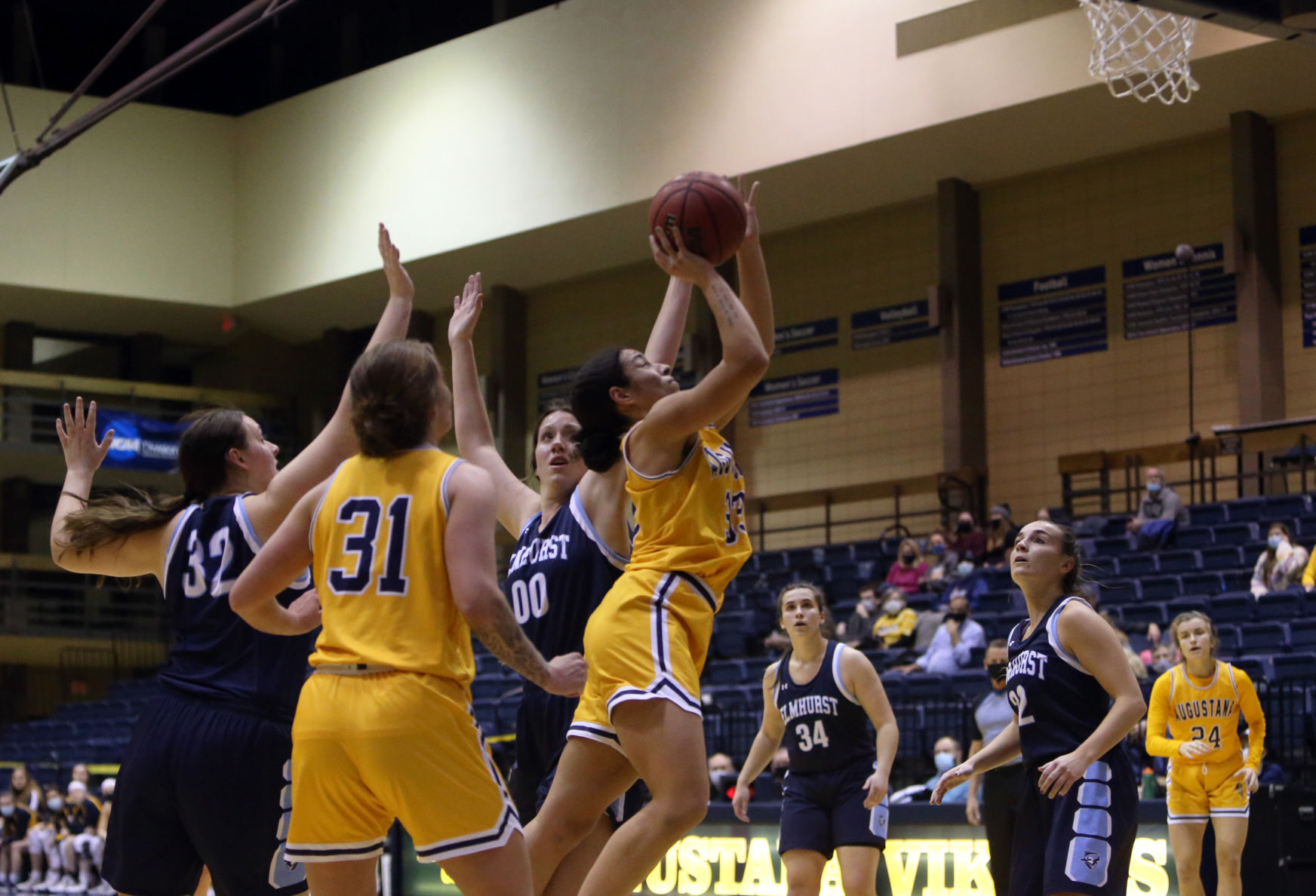 011222-qc-spt-augie women020.JPG